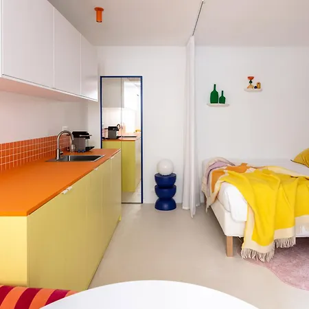 Yellow - Coeur Chartrons Jardin Public - Parking - Clim *